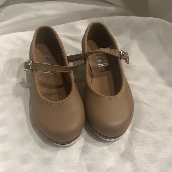 Bloch Other - Bloch tap shoes in nude natural for little girls size 9 EUC dance worn twice